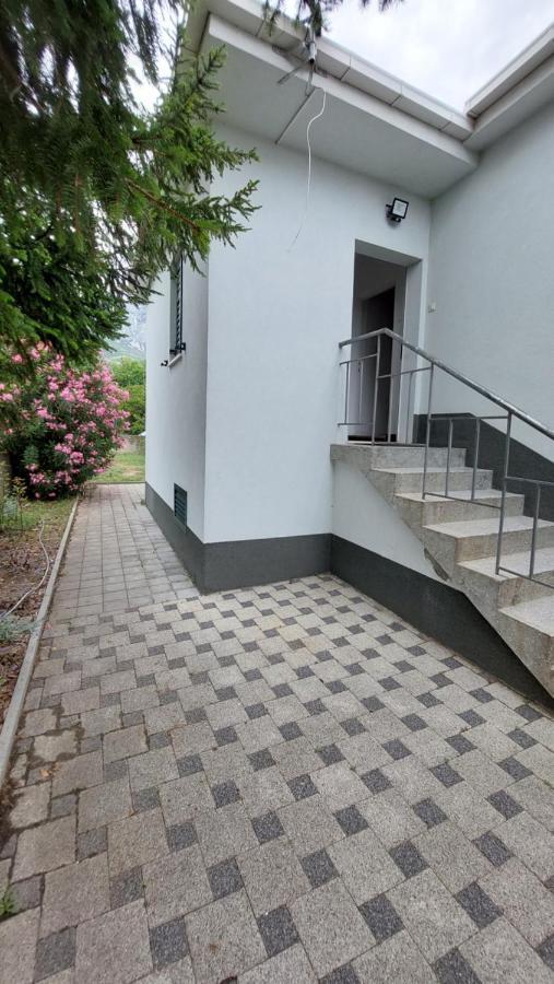 Sailing Forever Bungalow Kastela Exterior photo